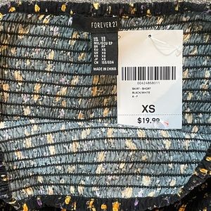 BRAND NEW Forever 21 skirt